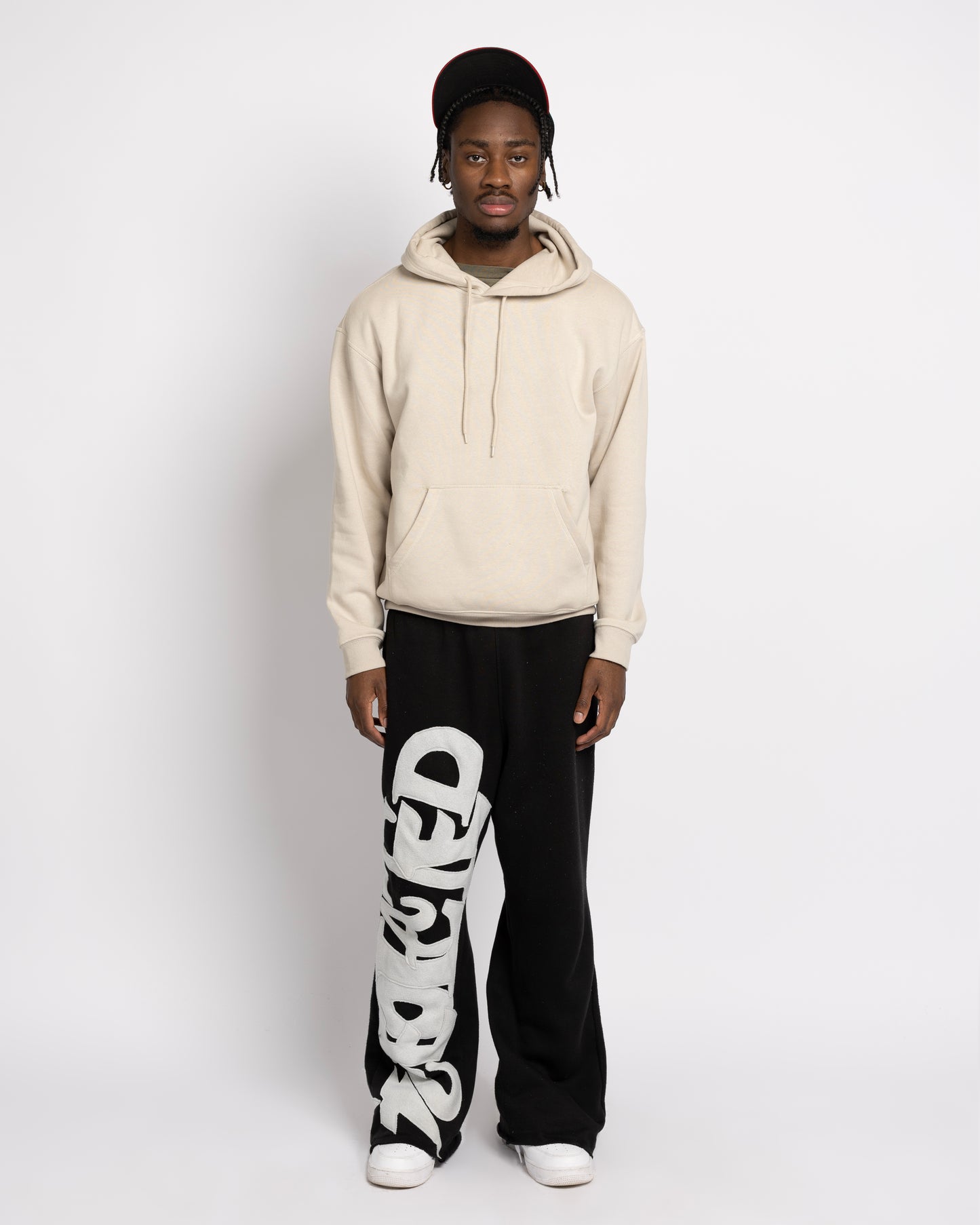 ICEOLATED LOGO SWEATS